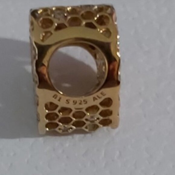 Pandora Shine Honeycomb Lace Heart Charm with Clear Zirconia 767039CZ- VERY RARE - Picture 4 of 16